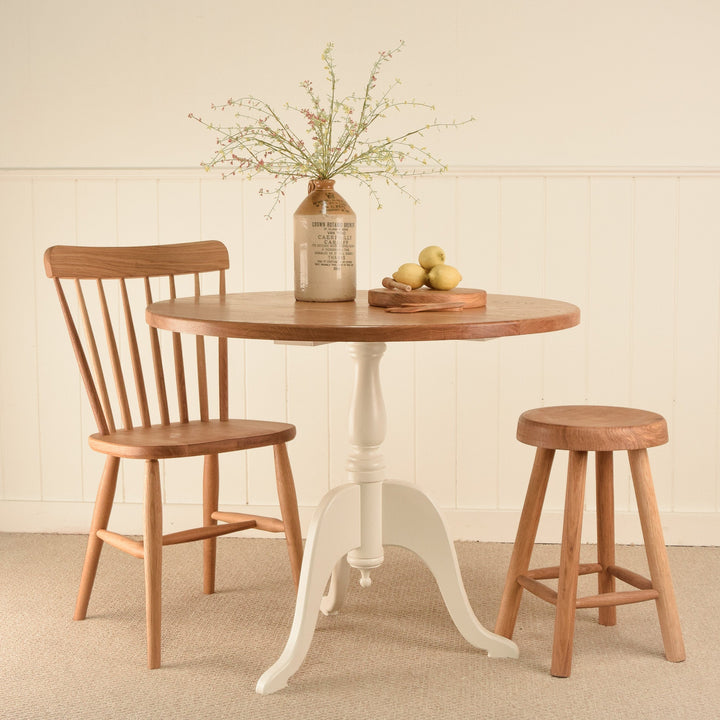 Cheshire Round Table Set with Chairs